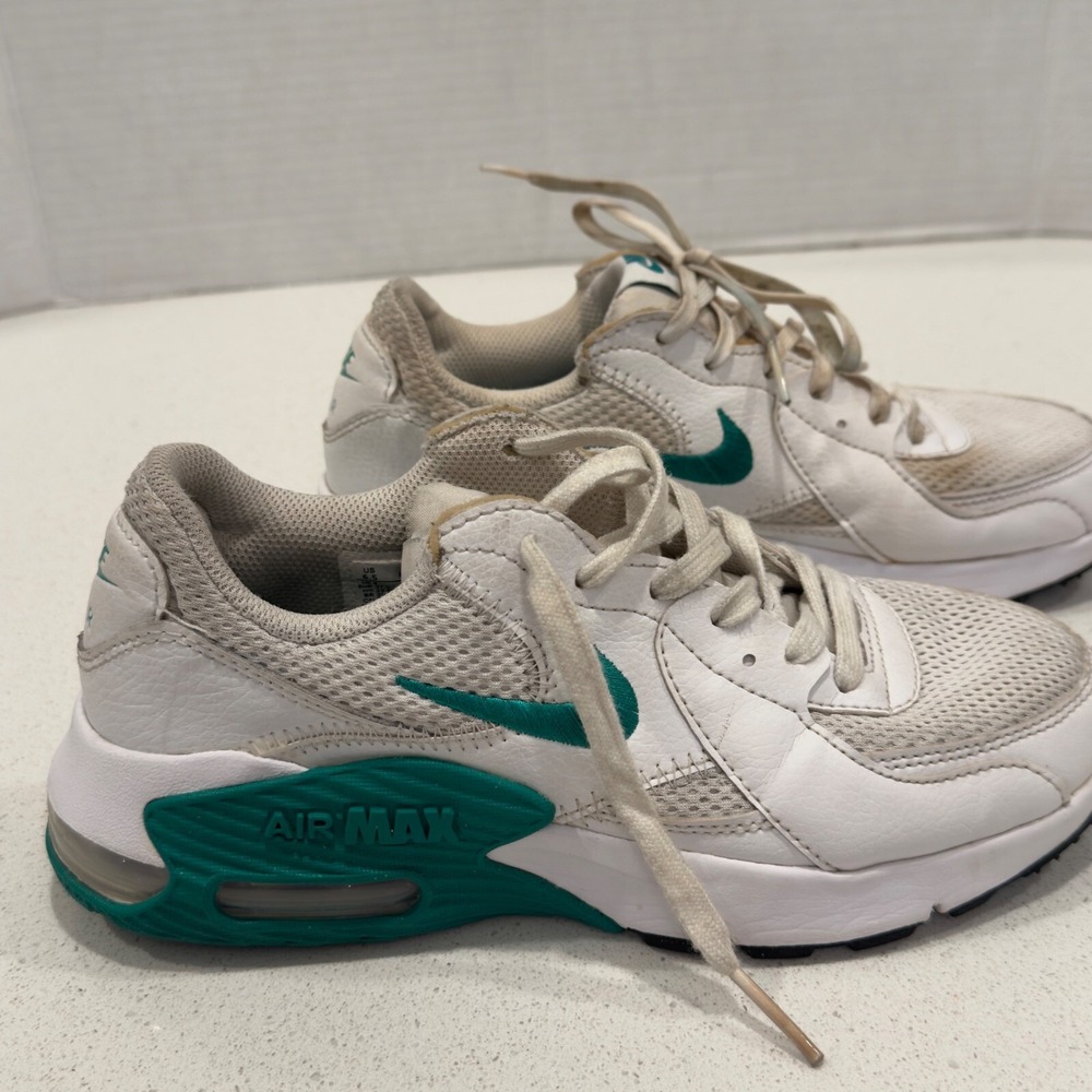 Nike Air Max Excee Sneakers White Teal Accents Cushioned Shoes US 6.5‎